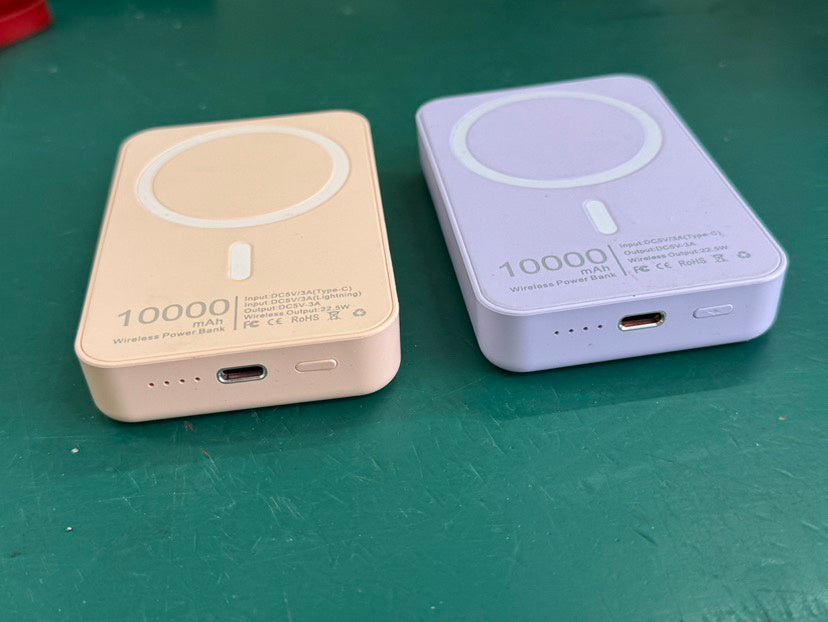 Wireless Qi Power Bank - JEFF's Favorite Picks