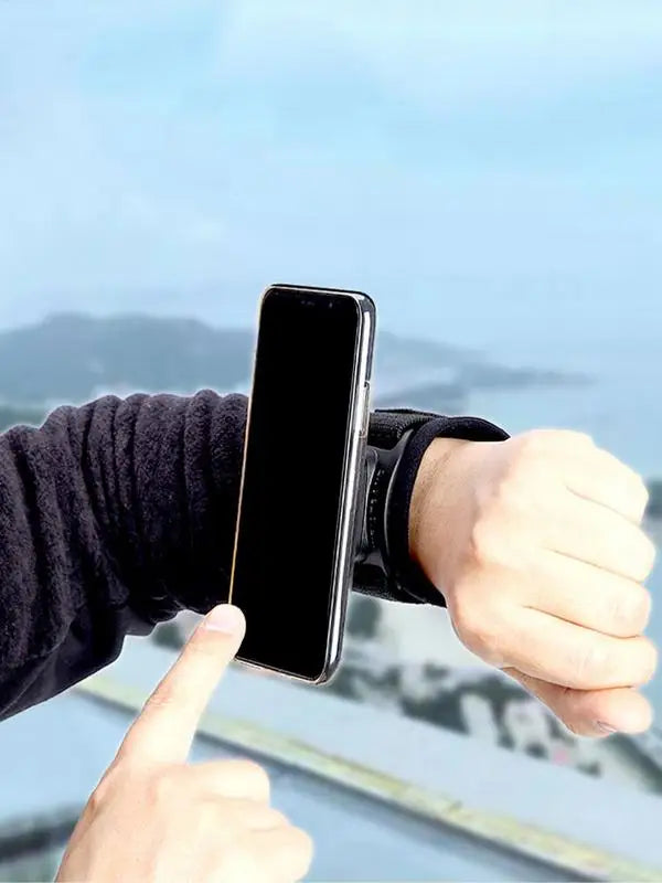 360° Phone Wrist Mount - Magsafe Accessories for Sports Enthusiasts