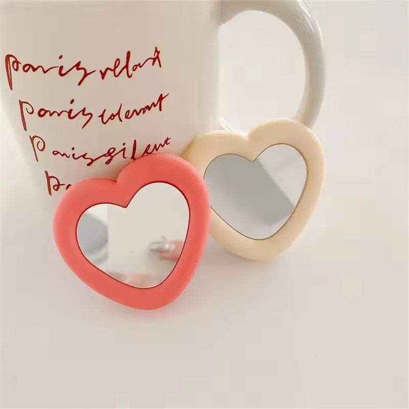 Buy Premium 3D Heart Mirror Phone Stand with Silicone Grip – Universal Holder | Free Shipping & Fast Delivery