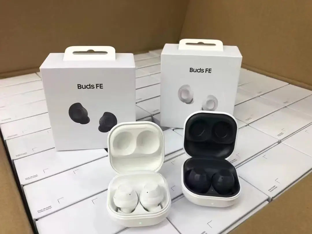 True Wireless Earbuds R400 Buds FE with Charging Case | JEFFs Favorite Picks
