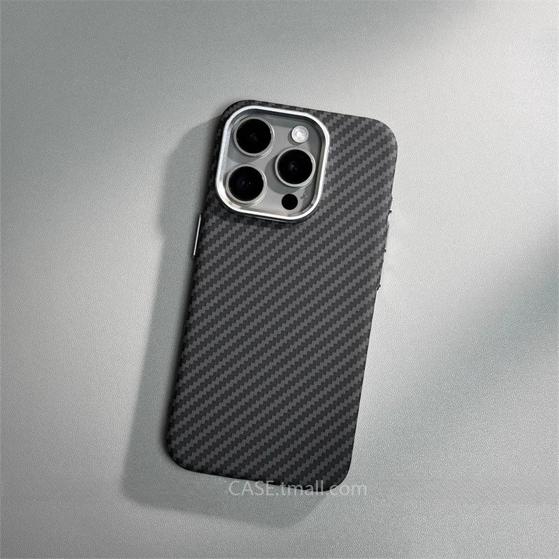 Carbon Fiber MagSafe Case for iPhone 15/16/17 Pro Max – Camera Lens Protection