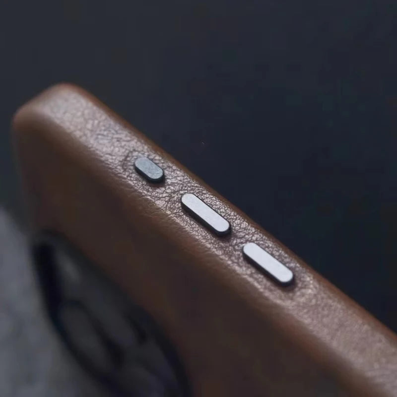 Retro Crazy Horse Leather MagSafe Case – Vintage Texture Cover