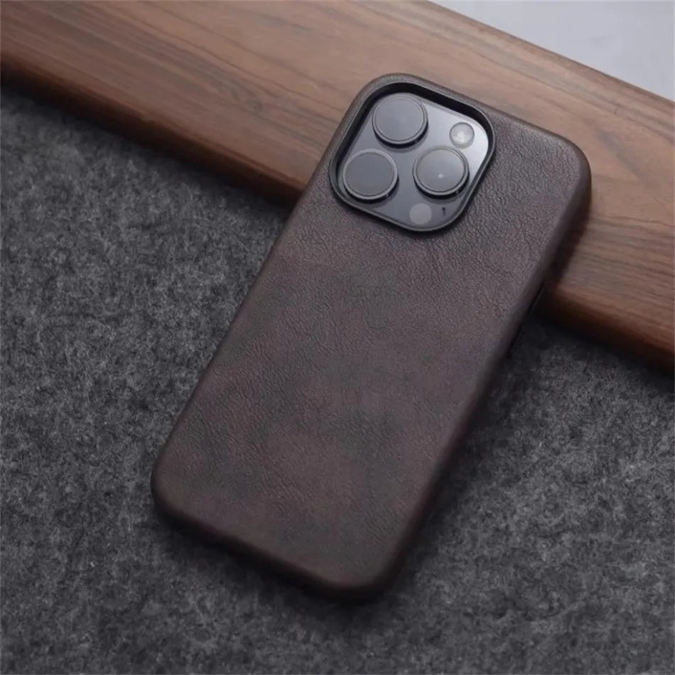 Retro Crazy Horse Leather MagSafe Case – Vintage Texture Cover