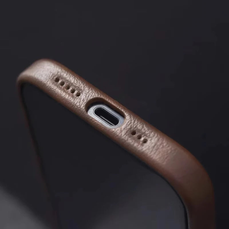 Retro Crazy Horse Leather MagSafe Case – Vintage Texture Cover